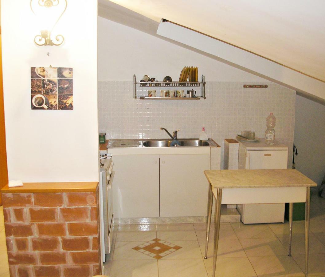 Appartamento Per 4 Persone Acerra 外观 照片