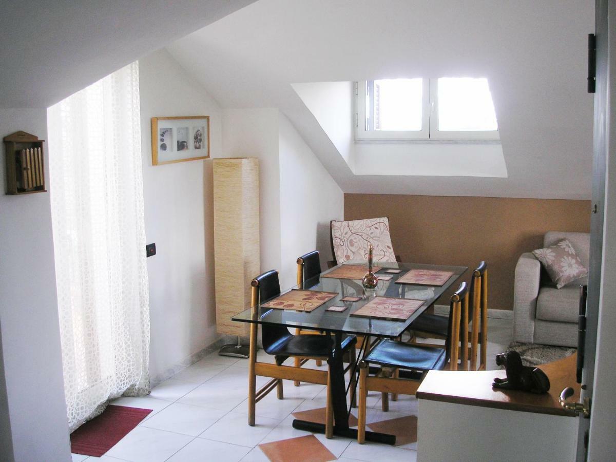 Appartamento Per 4 Persone Acerra 外观 照片